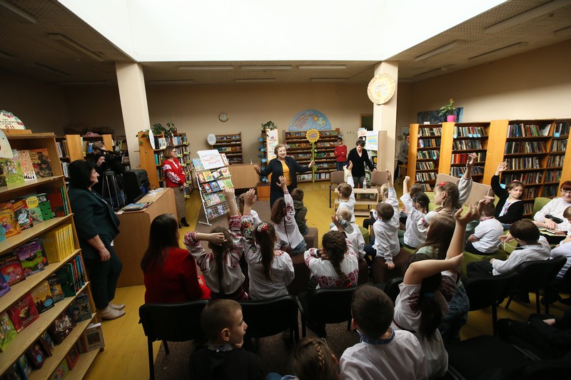 Наближаємо перемогу з книгою! Відкриття Всеукраїнського тижня дитячого читання.